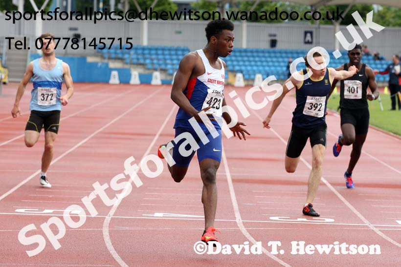 Mens under-20s 200 metres, Northern Championships, Sport City, Manchester. Photo: David T. Hewitson/Sports for All Pics